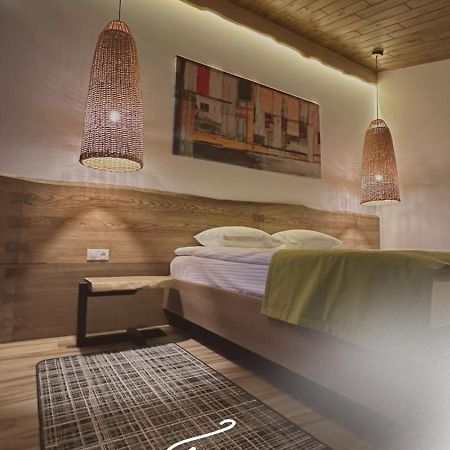 Hotel Фільварок Кмитів Velyki Kosharishcha Zewnętrze zdjęcie